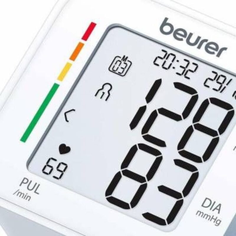 Beurer BC 28 Wrist Blood Pressure Monitor display close up