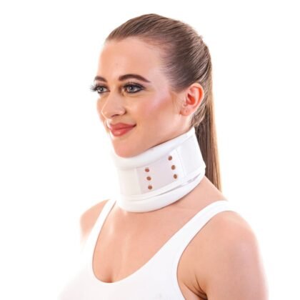 CERVICAL-COLLAR-HARD-ADJUSTABLE-SIDE-