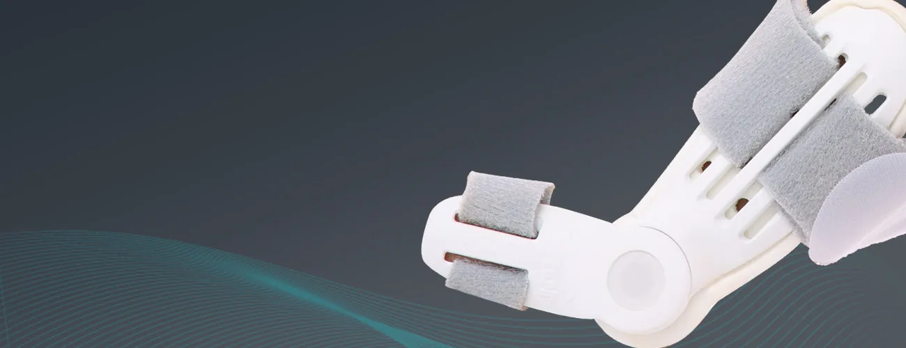 Tynor Bunion Splint close-up: toe strap and splint arm