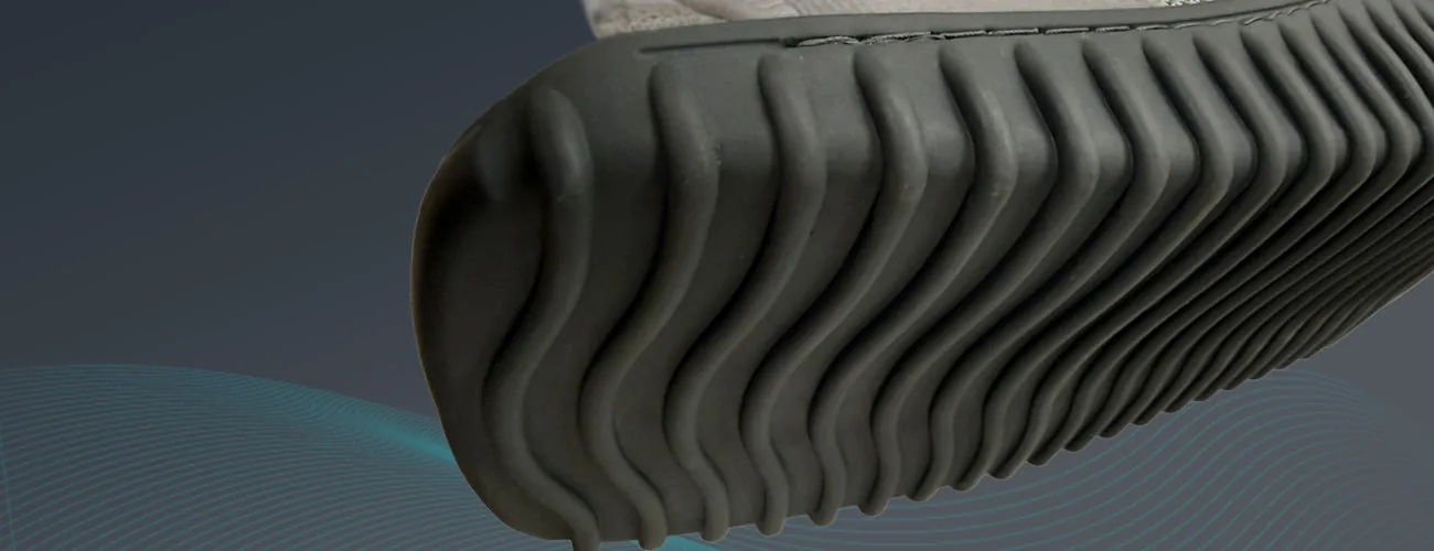 Tynor Cast Shoe For Plaster Rocker Sole close-up: rocker sole underside