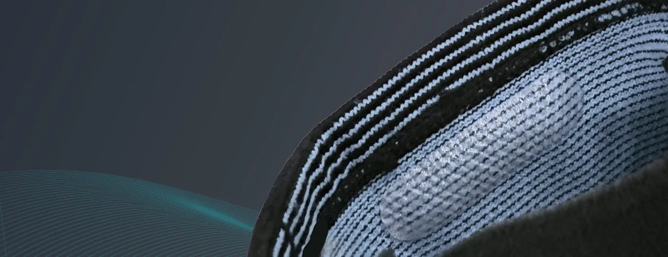 Tynor Knee Cap Comfeel close-up: inner silicone grip strip
