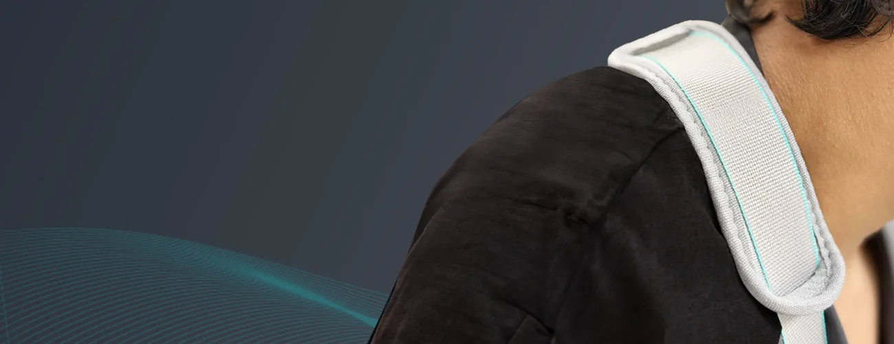 Tynor Pouch Arm Sling Baggy close-up: shoulder pad
