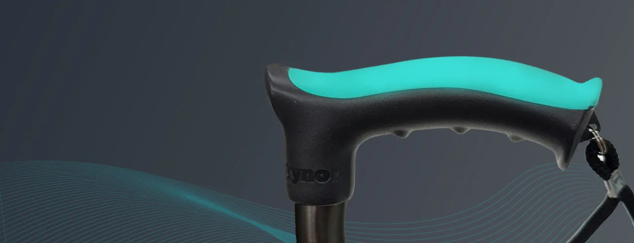 Tynor Quadra Stick close-up: shaped handle