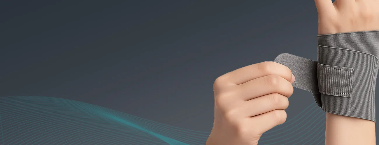 Tynor Wrist Brace With Thumb close-up: hook-loop closure