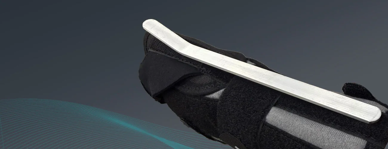 Tynor Wrist Splint With Thumb close-up: removable rigid splint